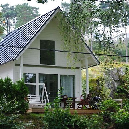 Anfasteroed Gardsvik - Badstugor Med Loft Ljungskile Exterior photo
